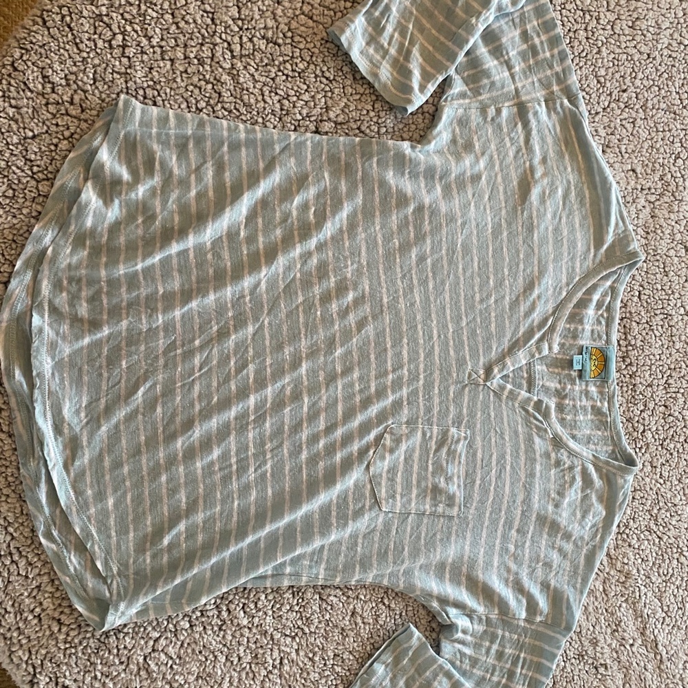 C&C CALIFORNIA /linen knit split neck top - Picture 7 of 7